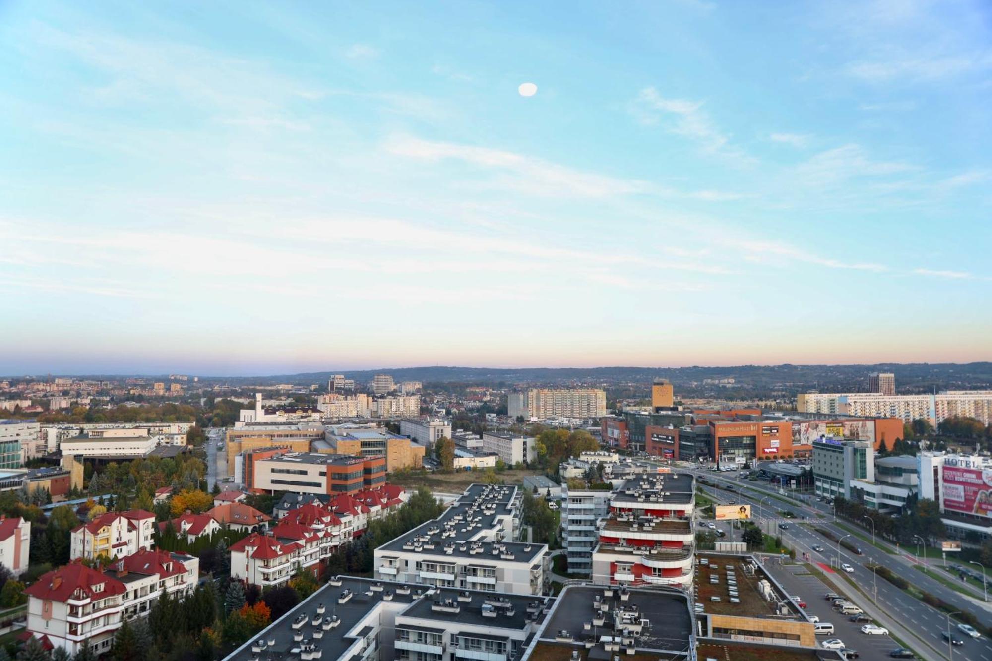 Capital Towers Scenique Leilighet Rzeszów Eksteriør bilde
