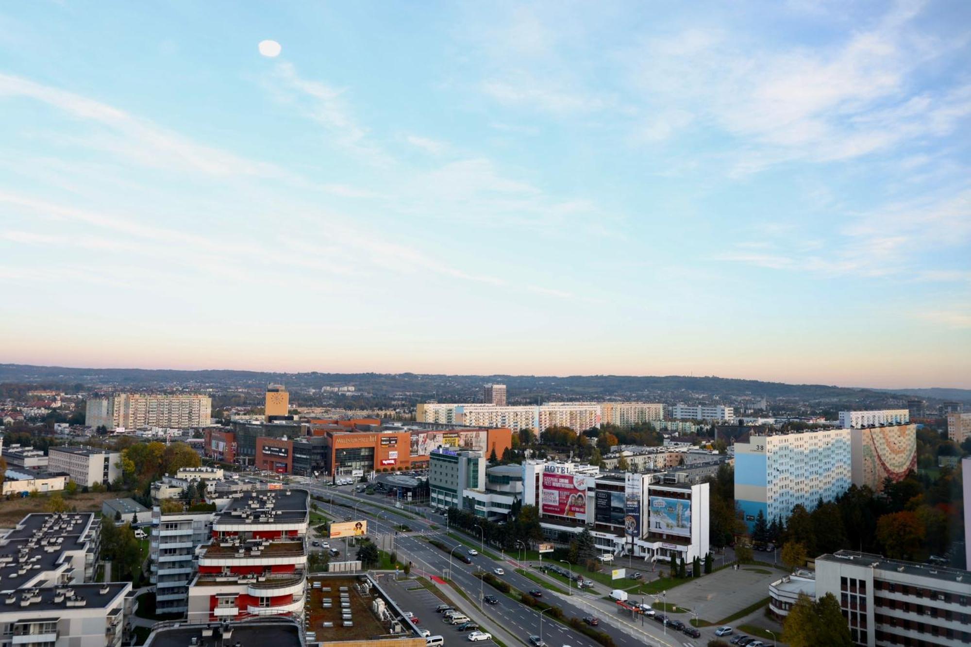 Capital Towers Scenique Leilighet Rzeszów Eksteriør bilde